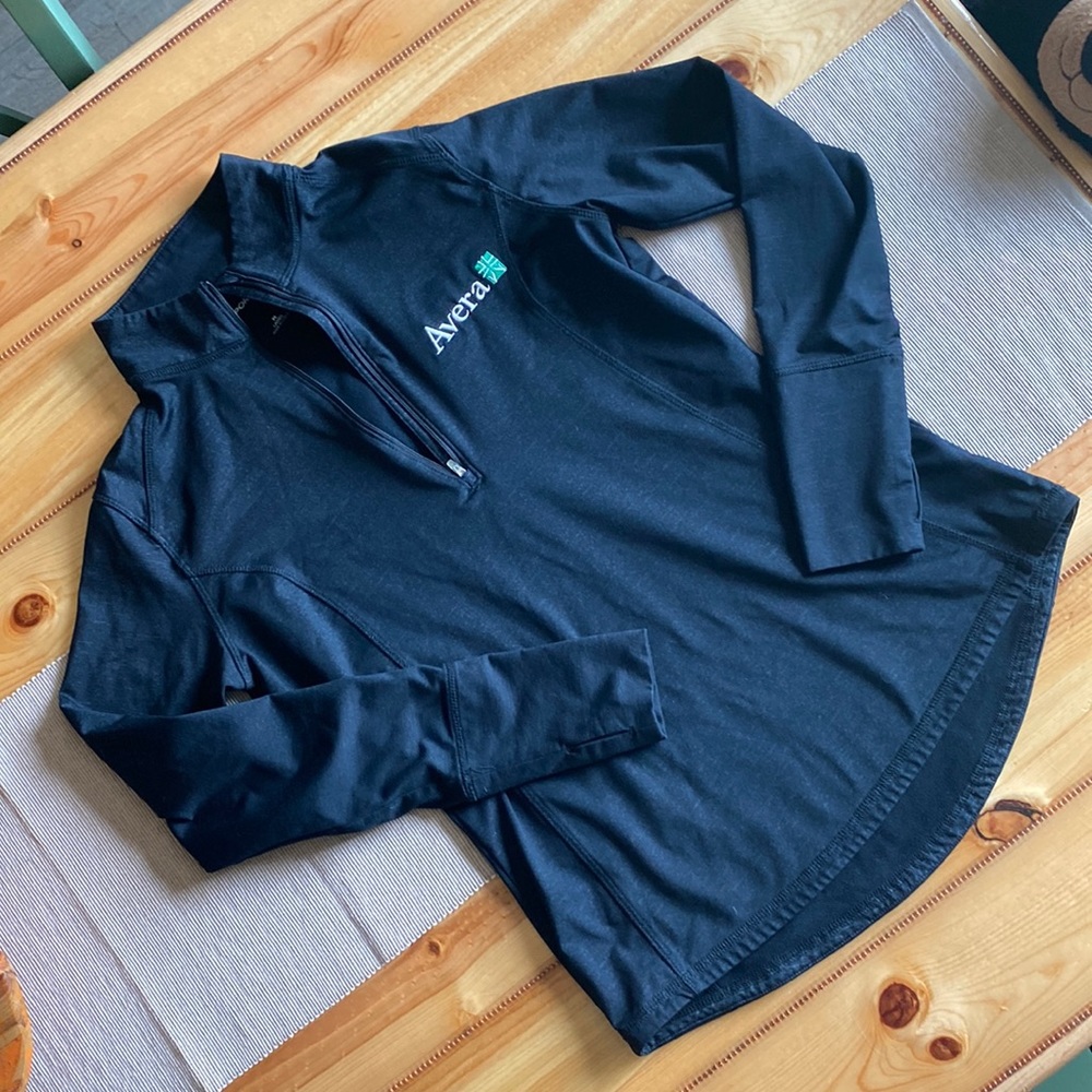 3/4 zip top